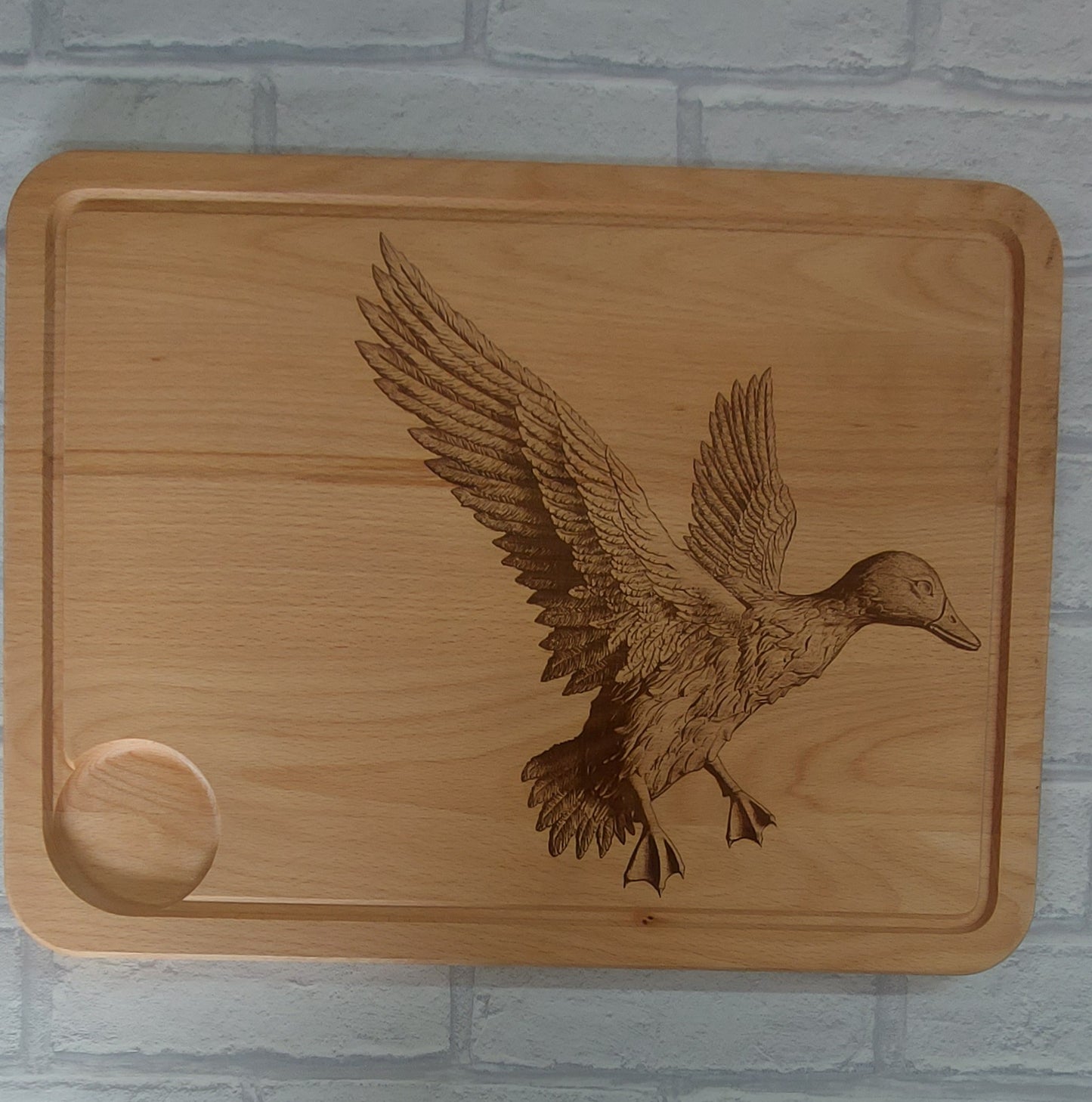 Large Beech Wood Chopping Board - Engraved image of a Duck