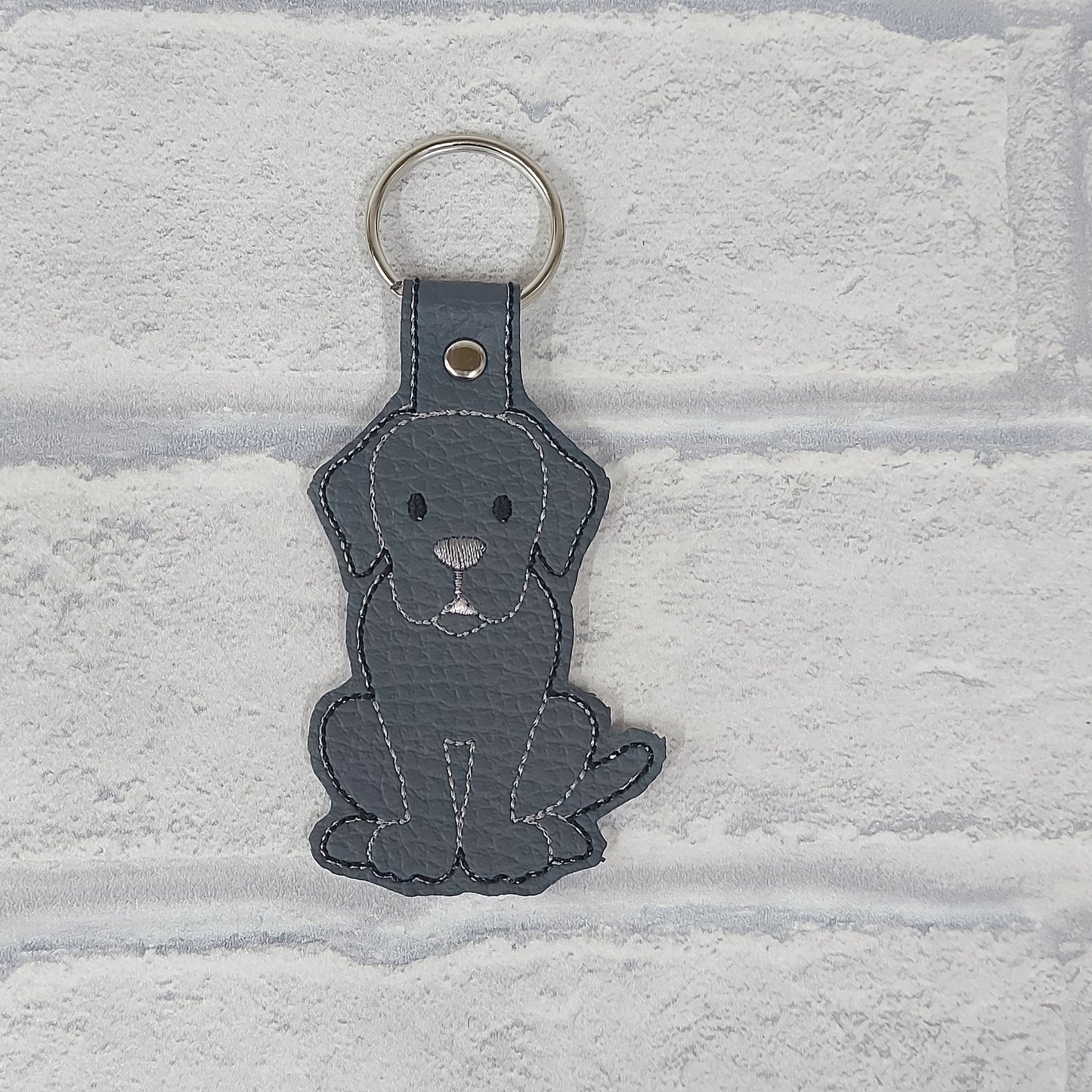Handmade Vinyl Keyring - Dog - Labrador