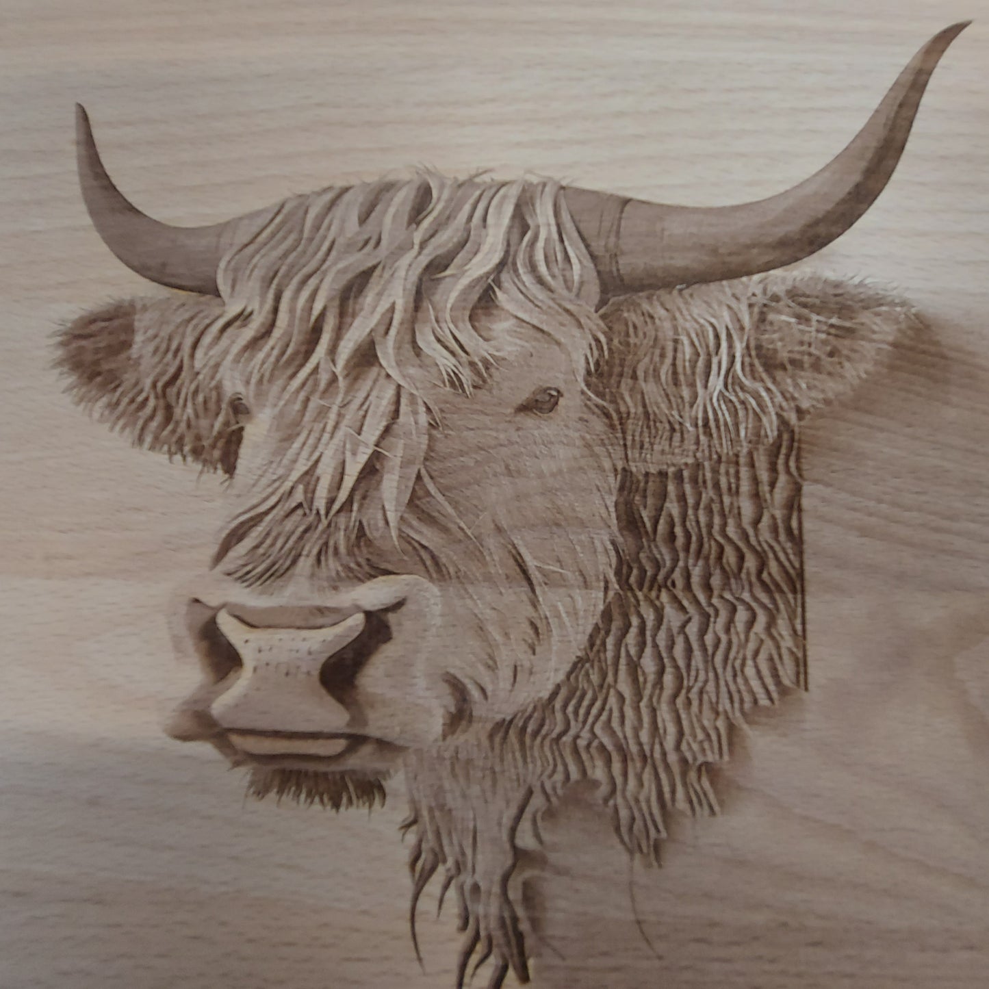 Large Beech Wood Chopping Board - Engraved 3D image of Highland Cow