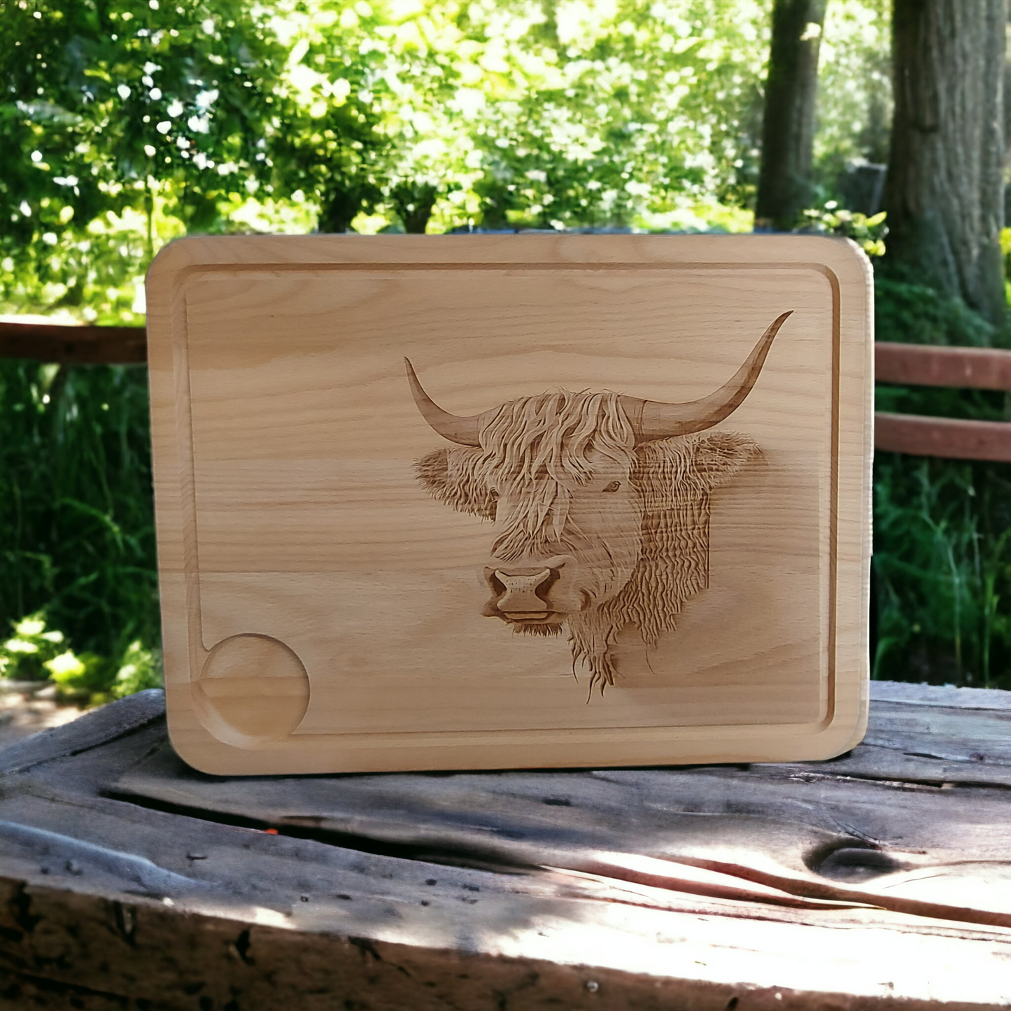 Large Beech Wood Chopping Board - Engraved 3D image of Highland Cow