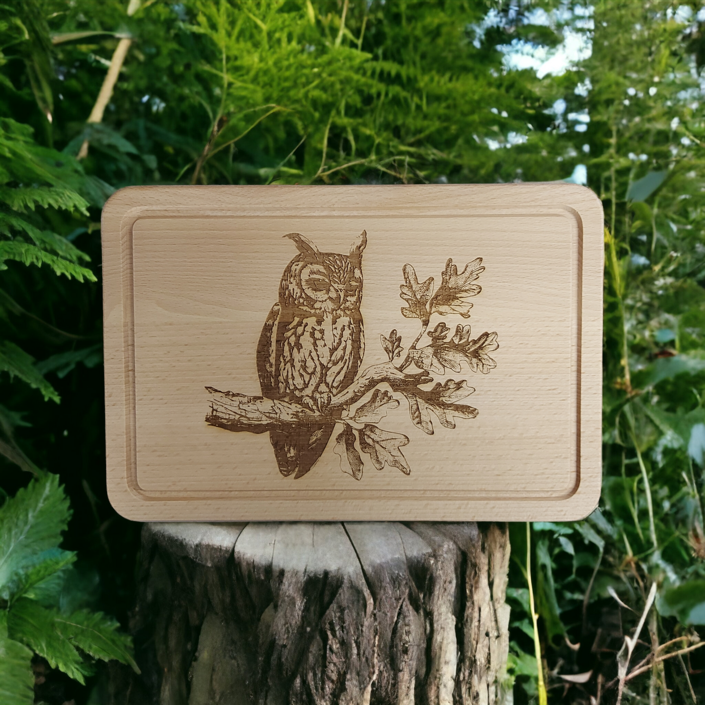 Beech Chopping Board Medium Rectangle - engraved Owl on Oak Branch