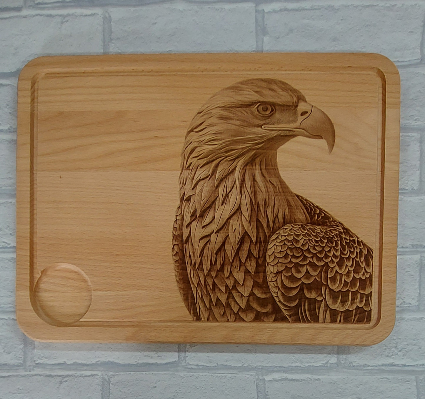 Large Beech Wood Chopping Board - Engraved 3D image of an Eagle