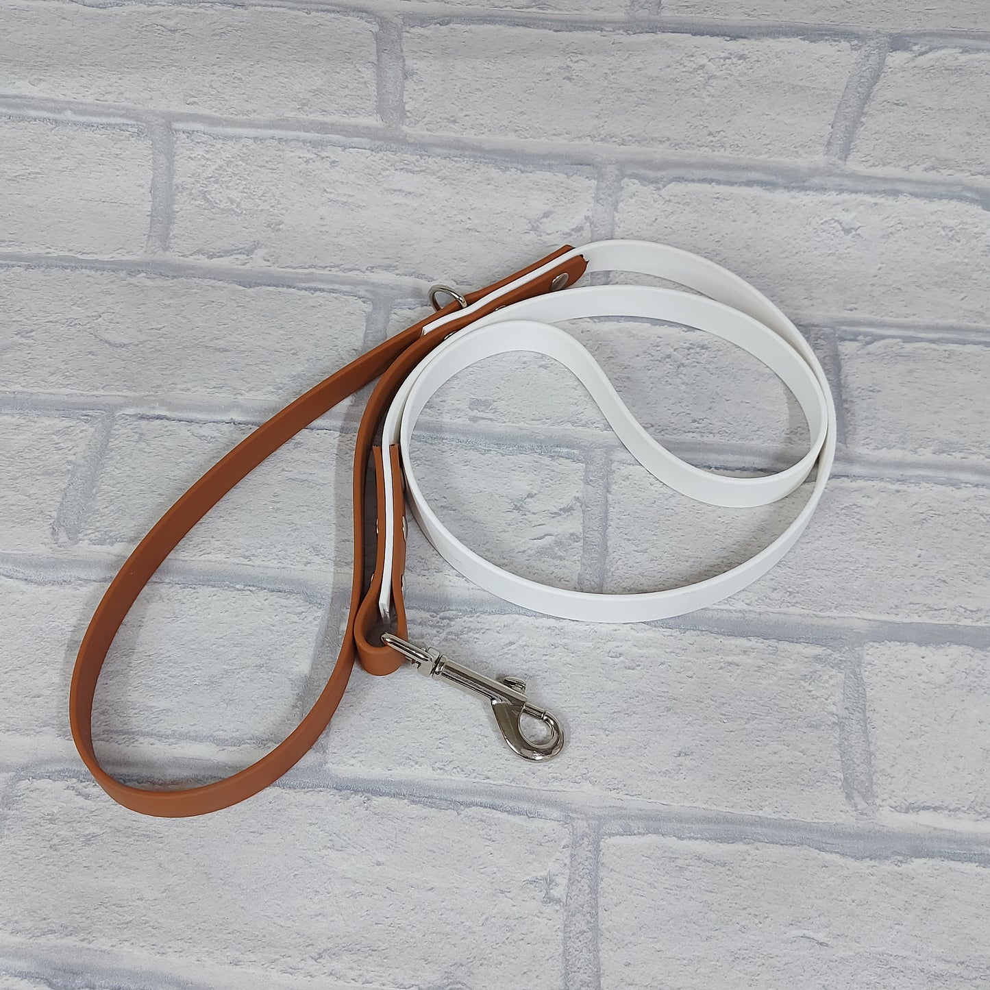 Biothane Lead Two tone White/Tan / Silver Coloured hardware -120cm