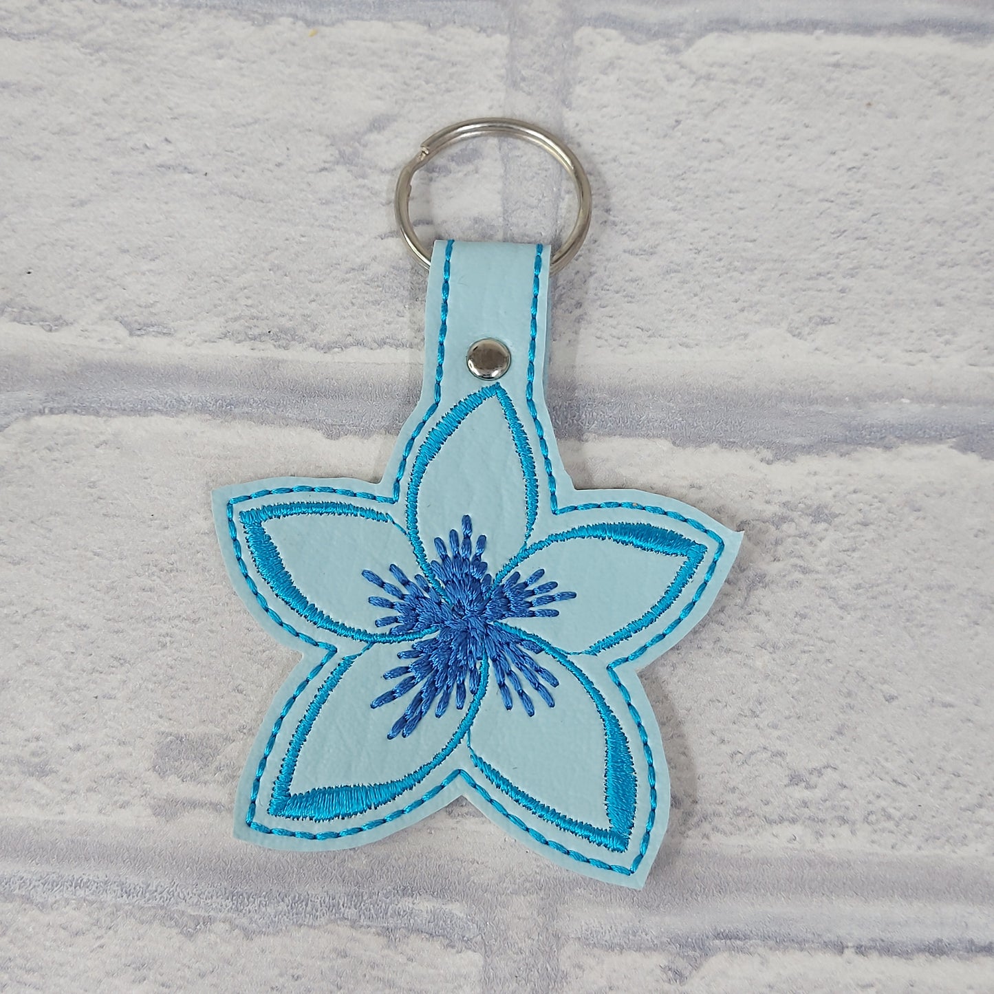 Handmade Vinyl Keyring - 5 point flower