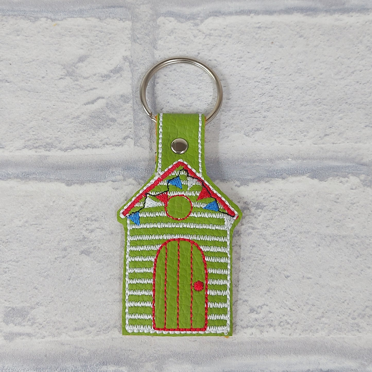 Handmade Vinyl Keyring - Beach Hut