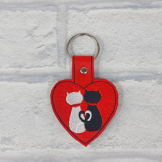 Handmade Vinyl Keyring - Black/white cats in heart