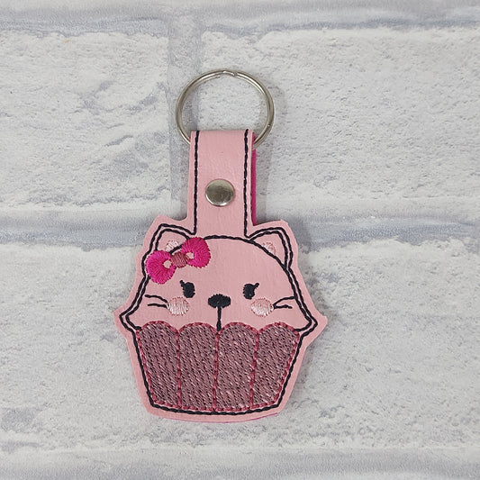 Handmade Vinyl Keyring - Cupcake Cat