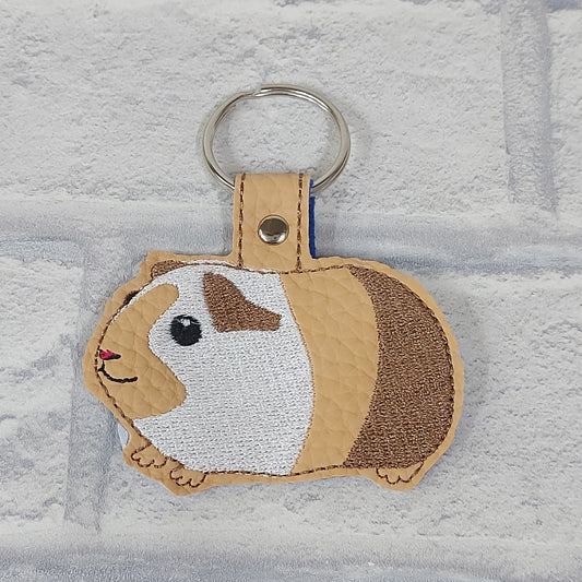 Handmade Vinyl Keyring - Guinea Pig