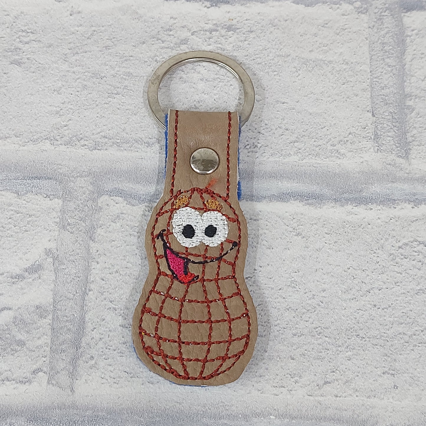 Handmade Vinyl Keyring - Peanut