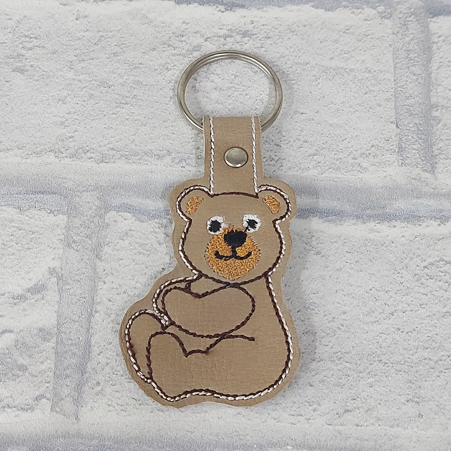 Handmade Vinyl Keyring - Teddy