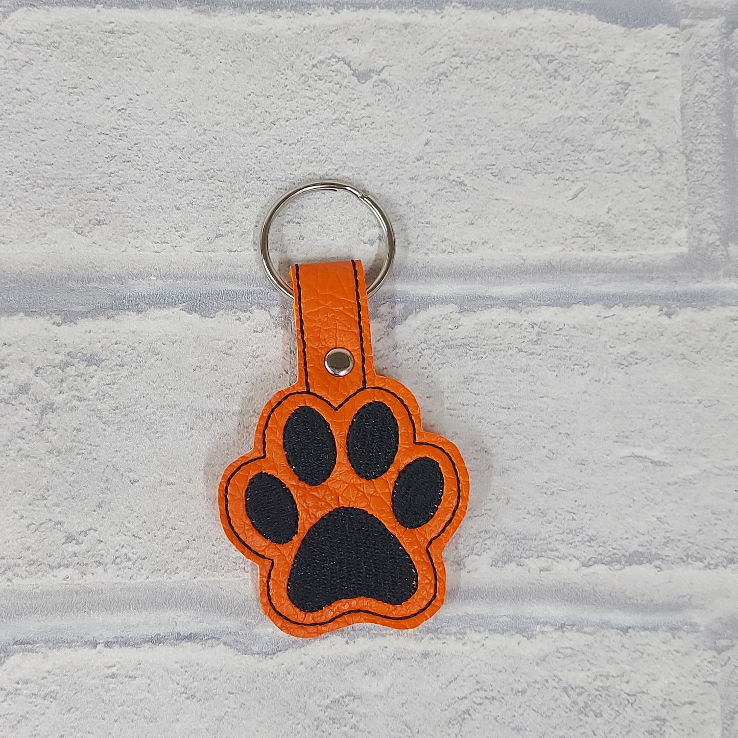 Handmade Vinyl Keyring - Dog -  Black Paw