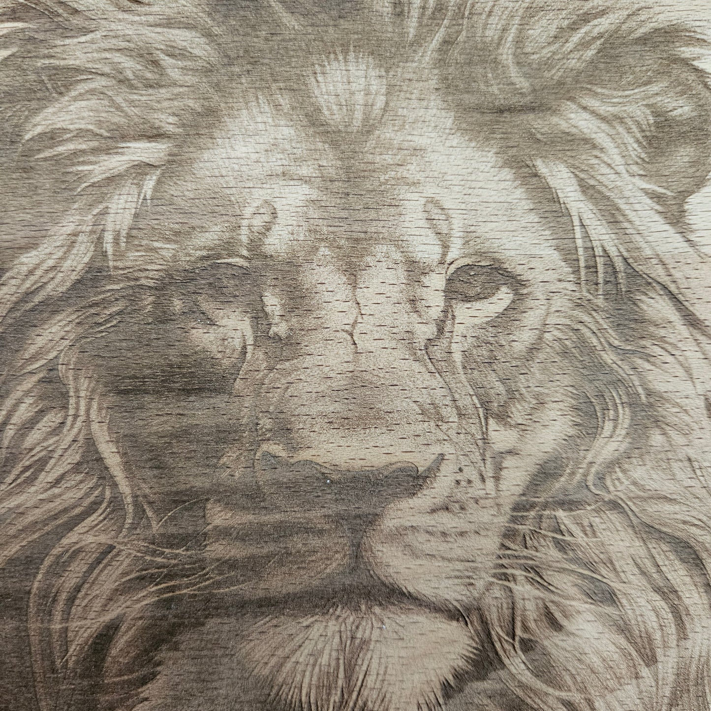 Beech Chopping Board - engraved Lion's Face