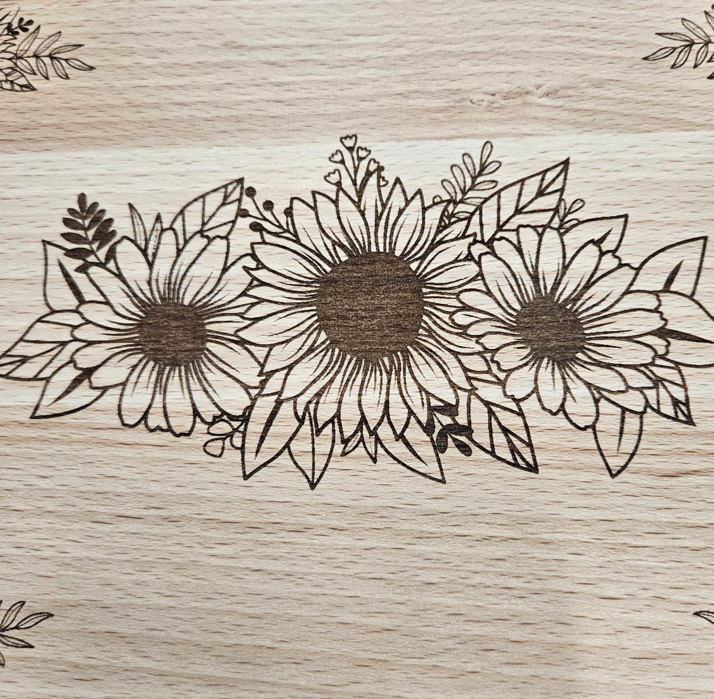 Beech Chopping Board Medium Rectangle  - engraved Sunflowers