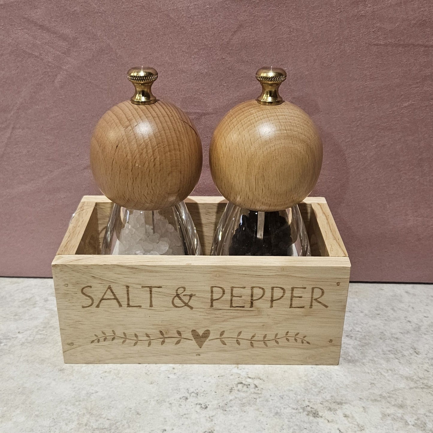 Salt & Pepper Mill/Grinder set with storage box