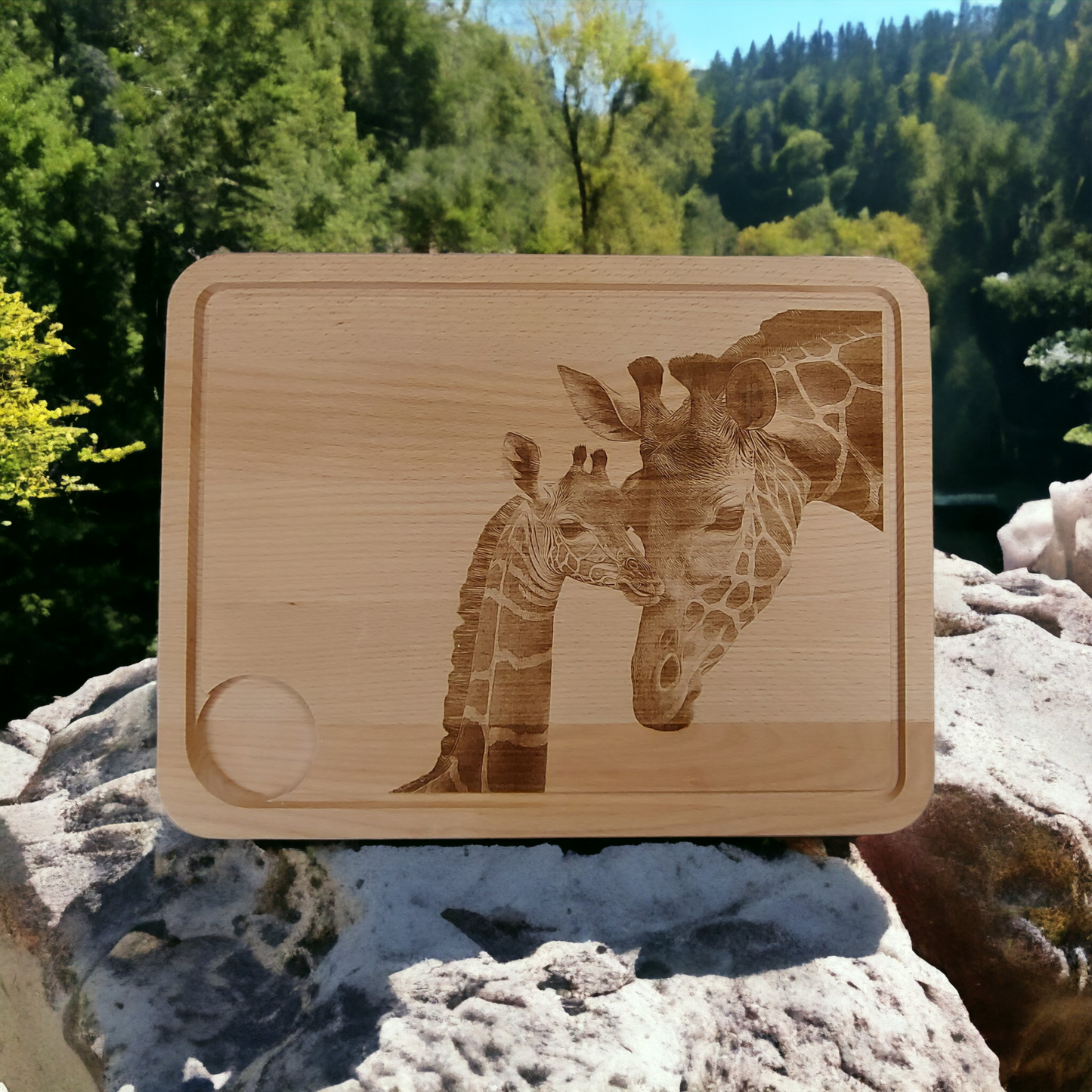 Large Beech Wood Chopping Board - Engraved 3D image of Giraffes