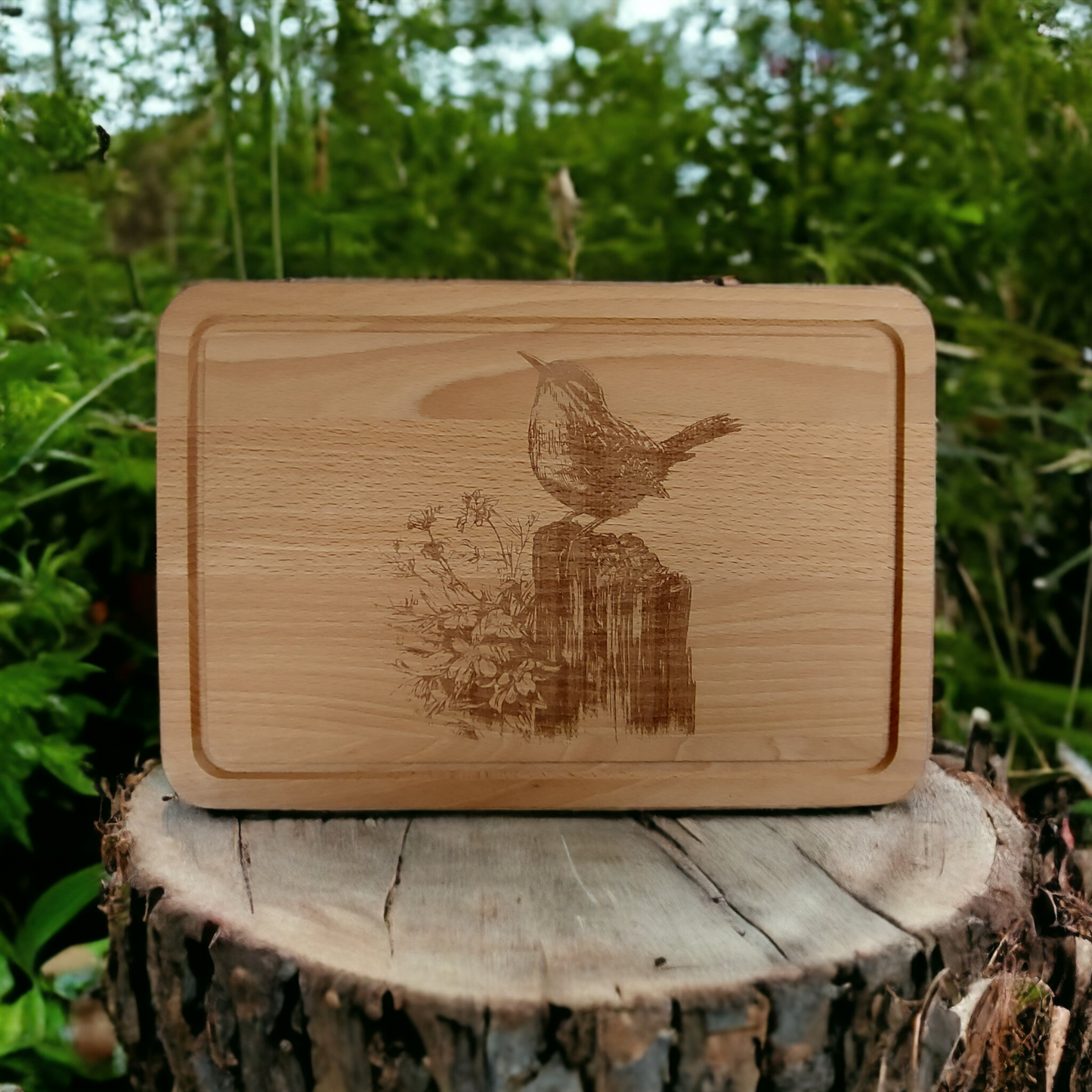 Beech Chopping Board Medium Rectangle  - engraved Wren on Tree Stump