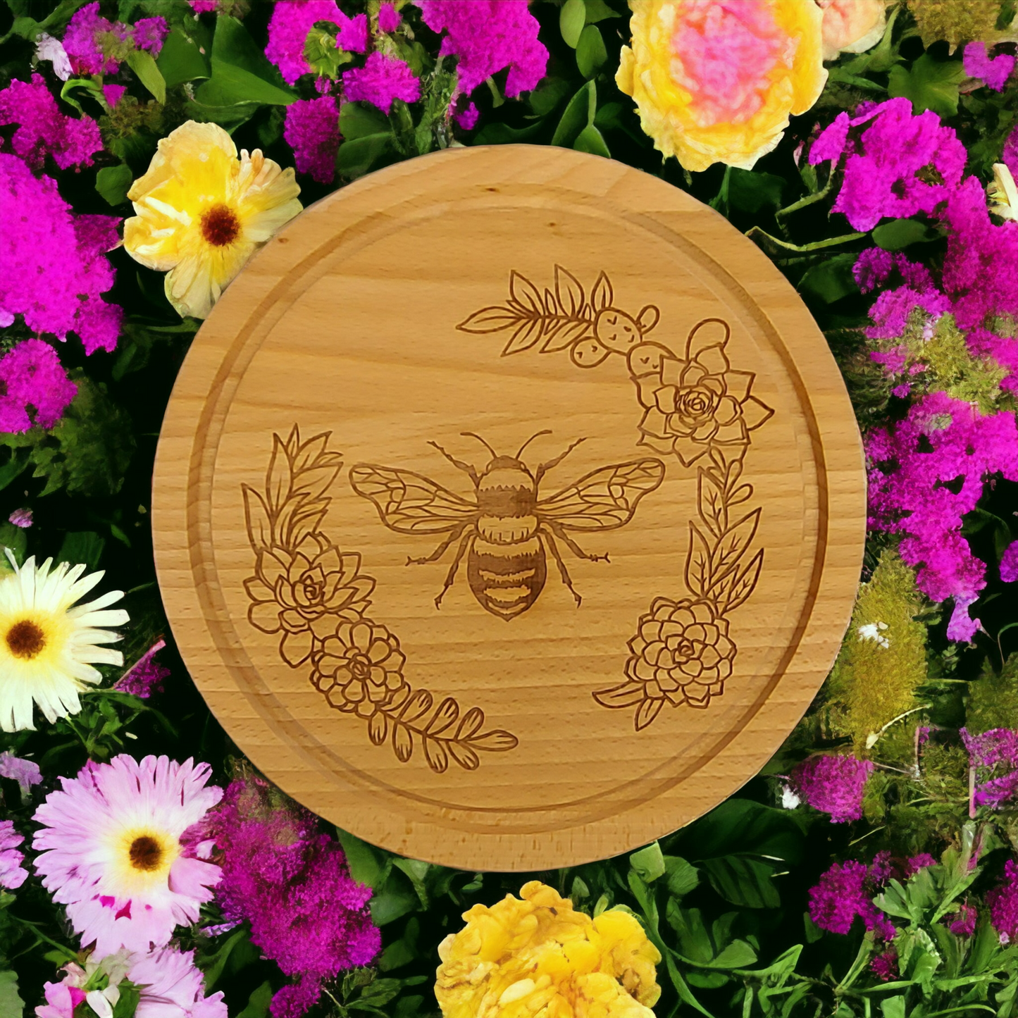 Small Round Beech Chopping Board - engraved Bee in floral frame