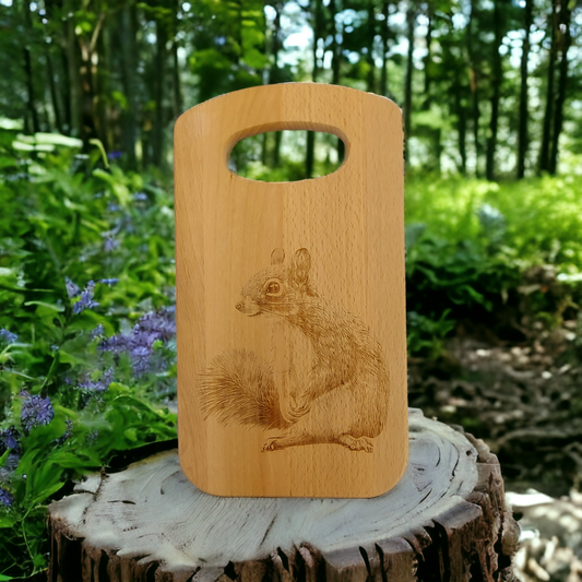 Small Curved Rectangular Beech Chopping Board With Handle - engraved Squirrel