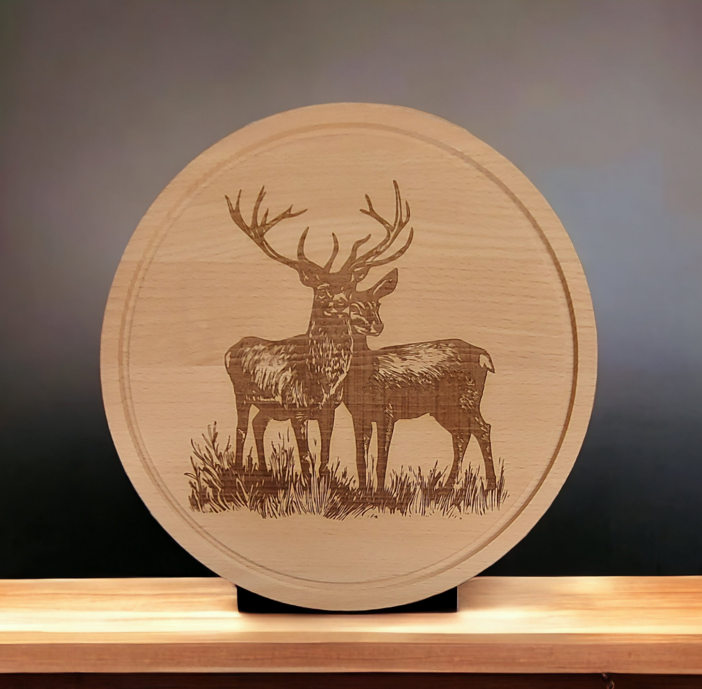 Small Round Beech Chopping Board - engraved Deer