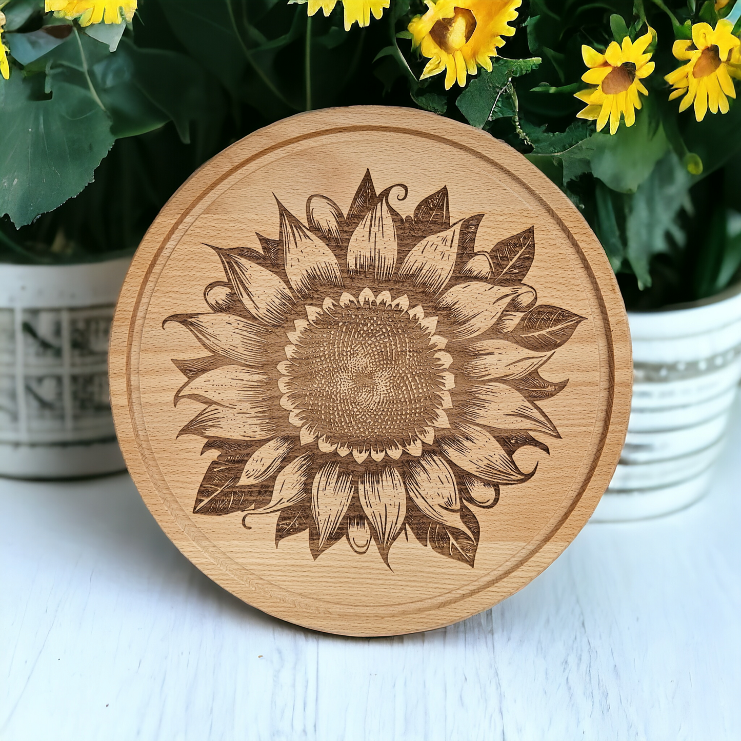 Beech Chopping Board - engraved Sunflower