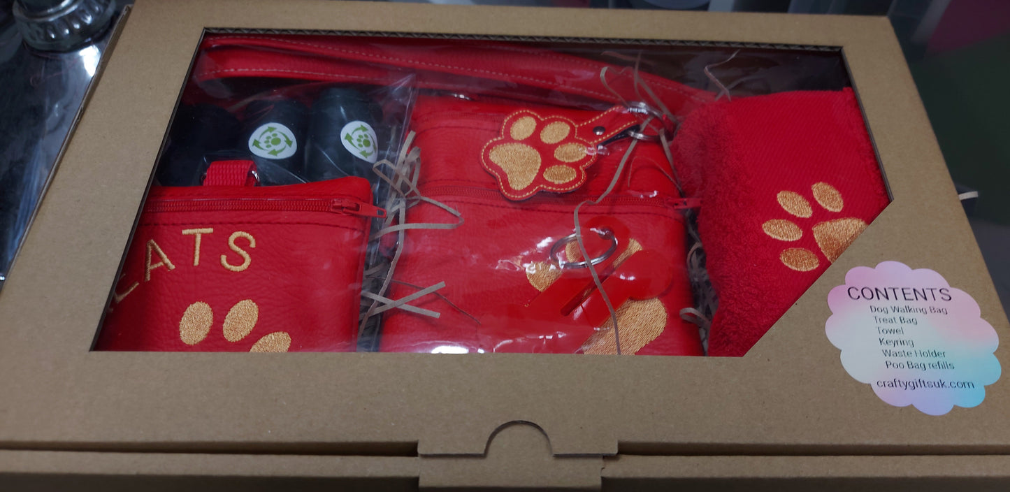 ULTIMATE DOG WALKING GIFT SET RED/GOLD