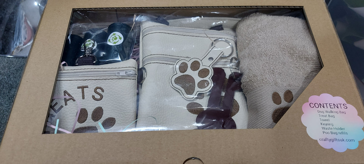 ULTIMATE DOG WALKING GIFT SET BEIGE/BROWN