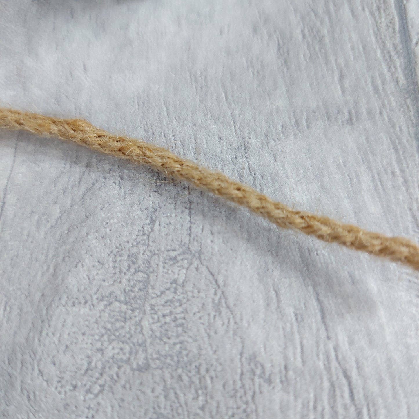 3.5mm Thick Jute Twine String, Braided Jute per mtr