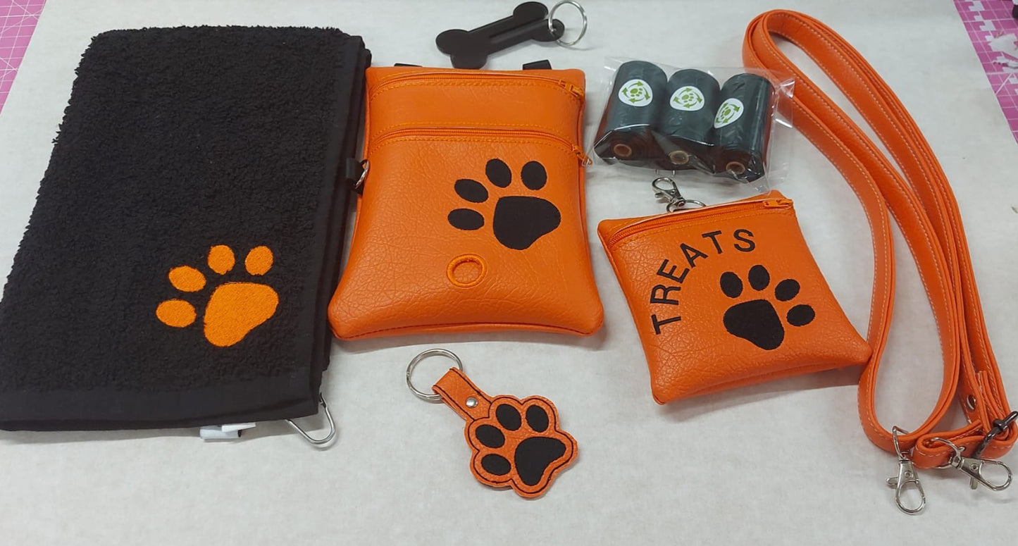 ULTIMATE DOG WALKERS GIFT SET ORANGE/BLACK - Walking Bag/Treat Bag/Keyring/Towel/Waste bag holder/ Poo Bags