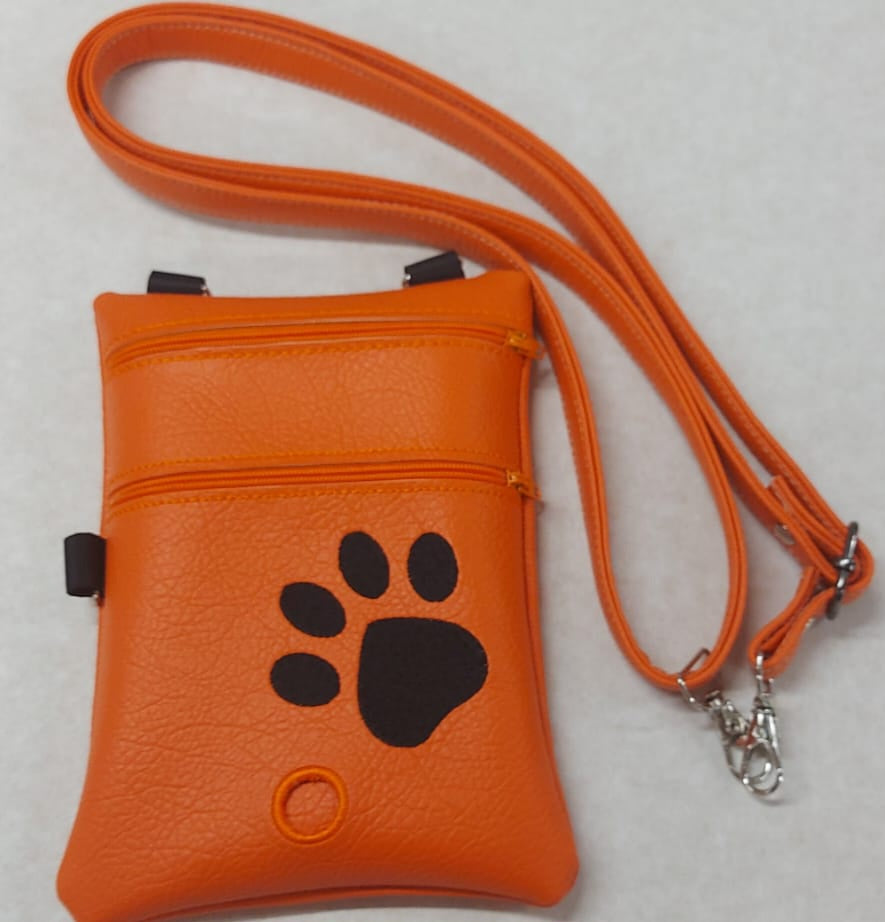 ULTIMATE DOG WALKERS GIFT SET ORANGE/BLACK - Walking Bag/Treat Bag/Keyring/Towel/Waste bag holder/ Poo Bags